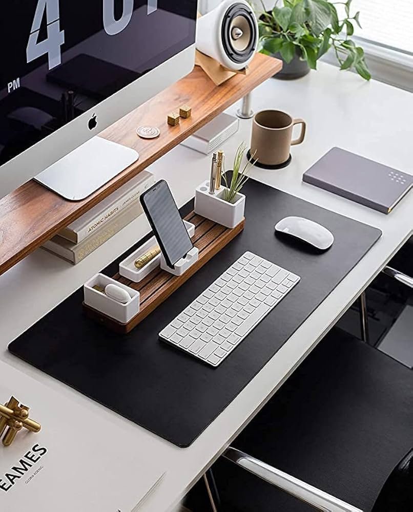 Black and Red Faux Leather Desk Mat 90x45cm – Reversible Large Mouse Pad